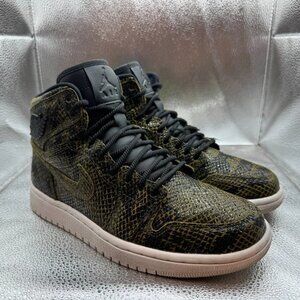 Size 8 Air Jordan 1 Retro High Womens Green Black‎ Snakeskin Shoes AH7389-302